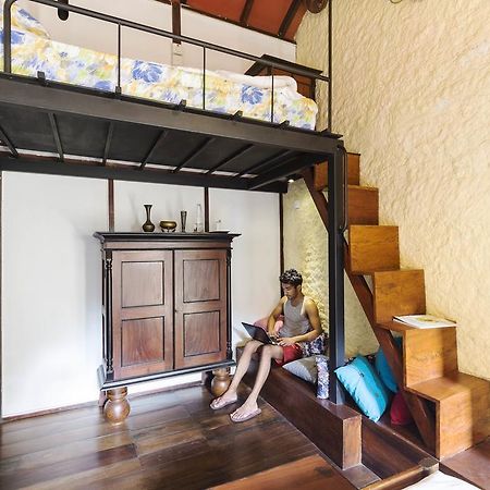 Bed and Breakfast Bangalawa Nawala Exterior foto