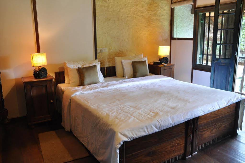 Bed and Breakfast Bangalawa Nawala Exterior foto